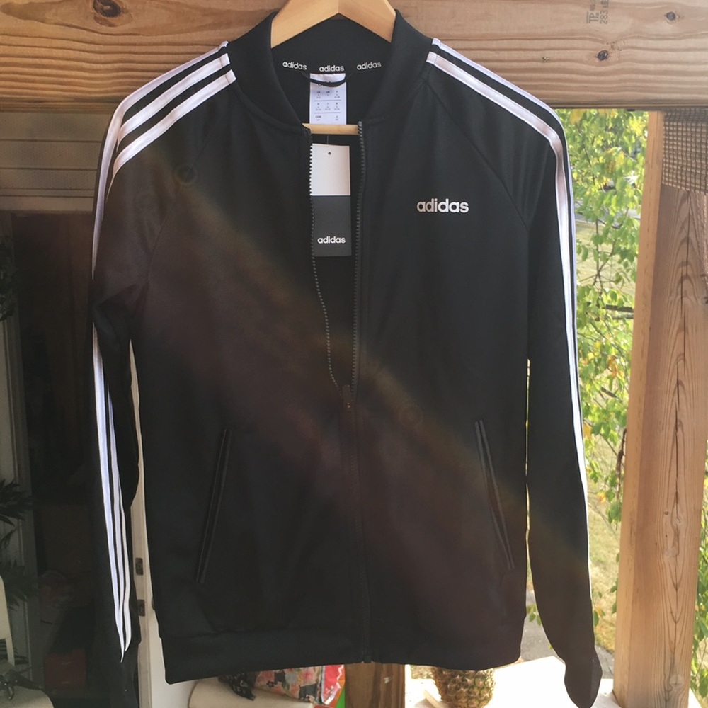 🖤🤍🖤Adidas black  zip up sport jacket🖤🤍